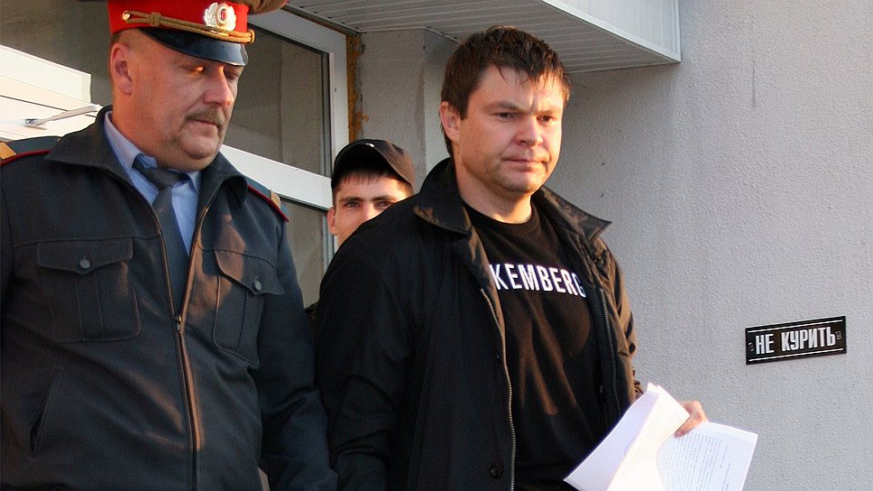Подозреваемый Сергей Цапок (справа)