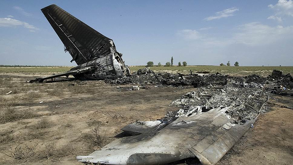 24 августа 2008 года под Бишкеком (Киргизия) разбился самолет Boeing 737, на борту которого находились 90 человек. Погибли 65 человек. Самолет выполнял рейс Бишкек-Тегеран и принадлежал киргизской авиакомпании «Итекэйр»