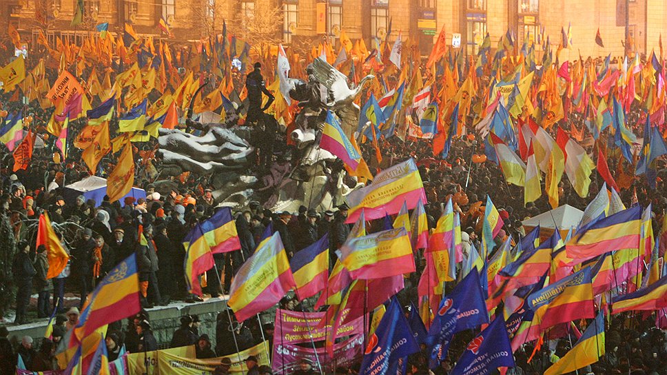Цветные революции. Цветная революция в России. Цветная революция оранжевая революция. Цвета цветных революций.