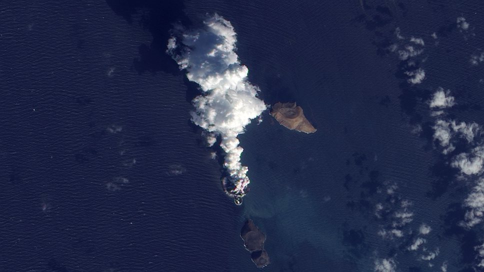 Извержение вулкана в Красном море