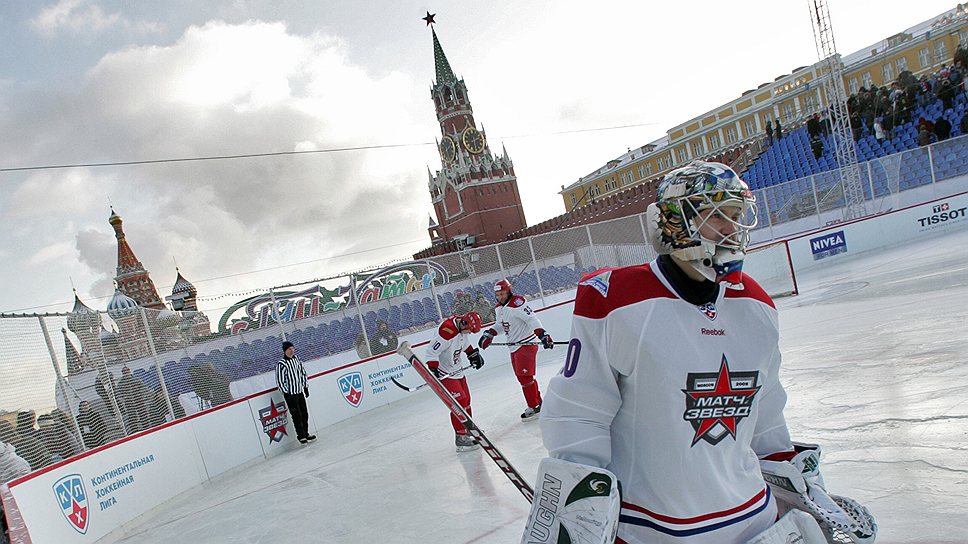 10 января 2009 года на Красной площади состоялся Матч звезд КХЛ. В качестве ледовой арены выступил ГУМ-каток с заранее сконструированными трибунами на 4 тыс. мест