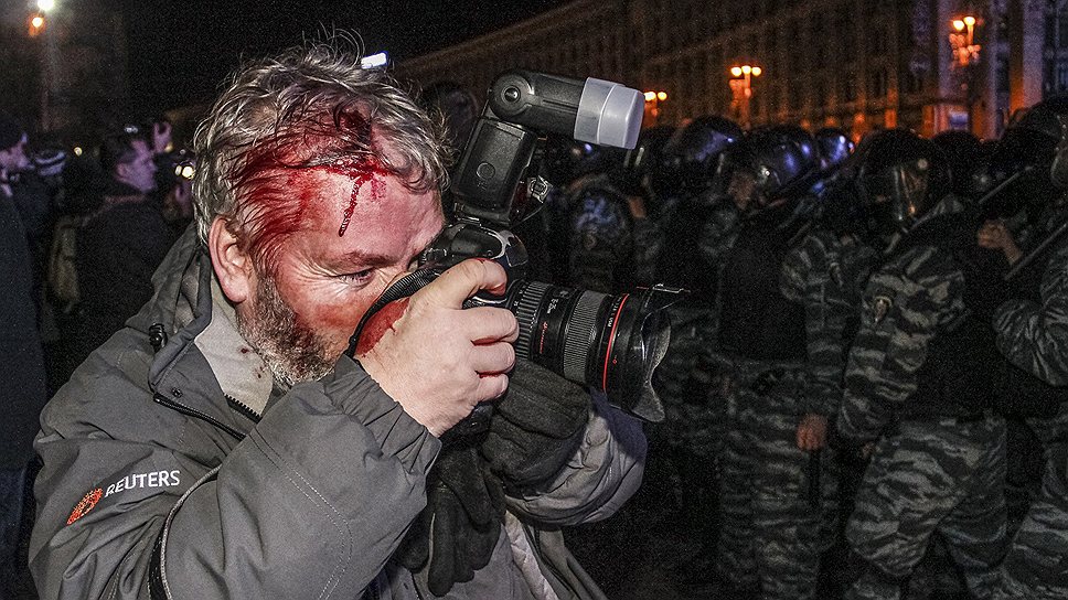 В столкновениях милиции с протестующими пострадал фотограф агентства Reuters Глеб Гаранич
