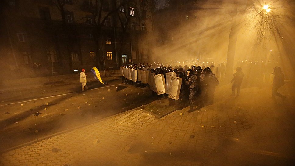 Начальник киевской милиции Валерий Коряк, который накануне заявил, что лично принимал решение о направлении «Беркута» на «Евромайдан» в Киеве в ночь на 30 ноября, подал рапорт об отставке