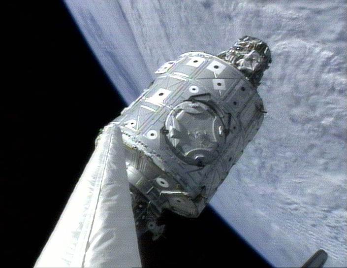 1998 год. Космический челнок «Индевор» доставил на орбиту первый американский модуль Unity для МКС
