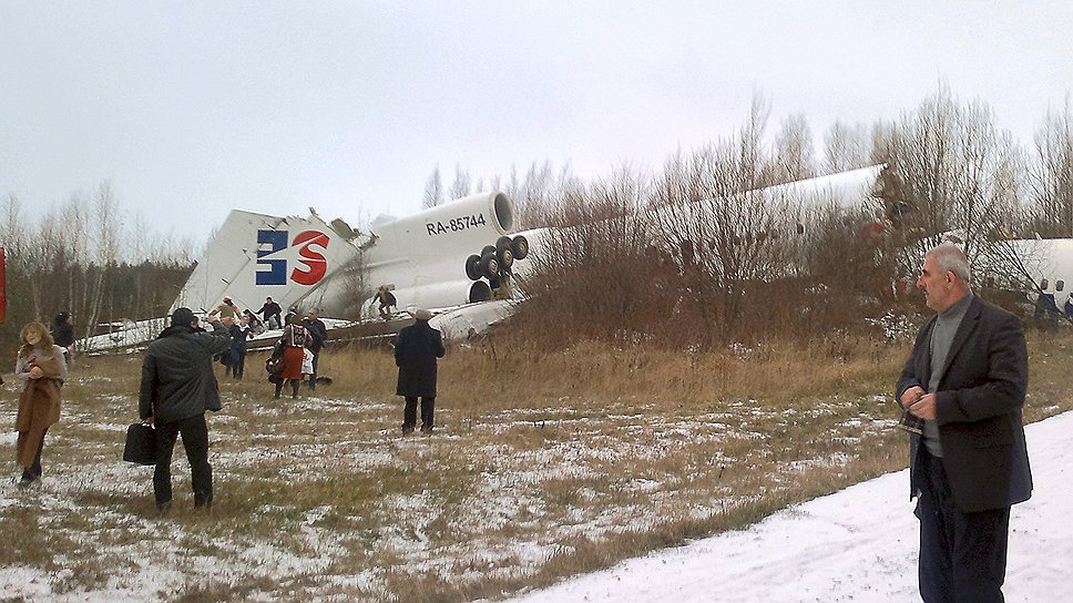 2010 год. Аварийная посадка Ту-154 в аэропорту Домодедово
