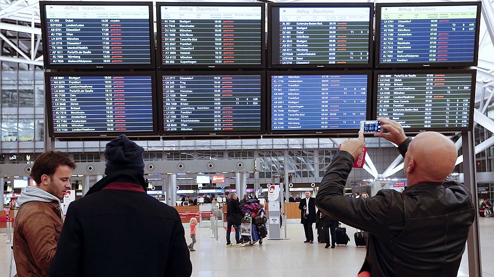В аэропорту Амстердама «Схипхол» отменены 50 авиарейсов, на севере Голландии не работало ж/д сообщение