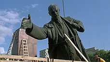 Demolice pomníku Leninovi v roce 1991.  Litva