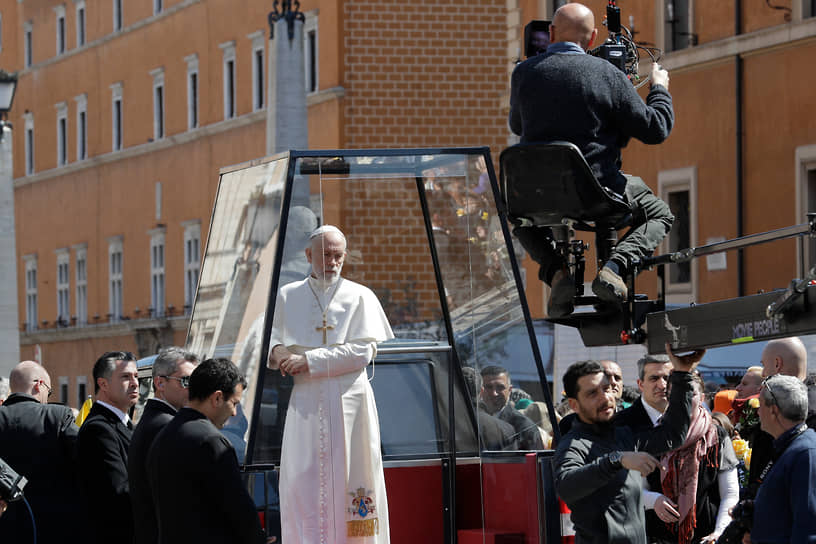 В 2020 году вышло продолжение сериала Паоло Соррентино «Молодой папа». Во втором сезоне под названием «Новый папа» Джон Малкович сыграл одну из главных ролей в тандеме с Джудом Лоу 