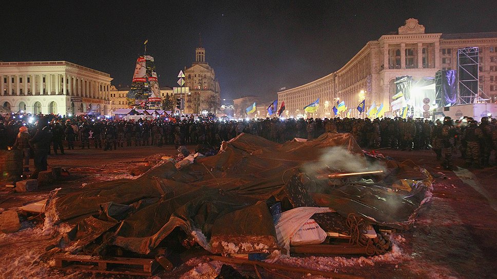 В ходе столкновения на Майдане получили травмы 10 военнослужащих