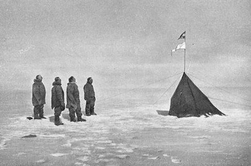 1911 год. Экспедиция норвежского путешественника Руаля Амундсена впервые достигла Южного полюса