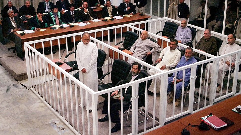 19 октября 2005 года официально был начат суд над Саддамом Хусейном. Для этого в Ираке восстановили смертную казнь, до этого отмененную коалиционными войсками