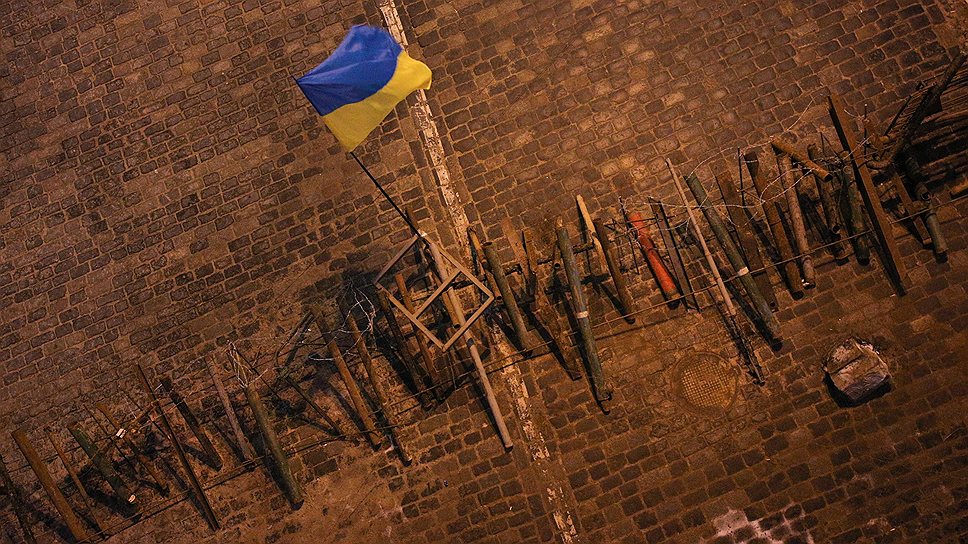 Вид на баррикады в Киеве
