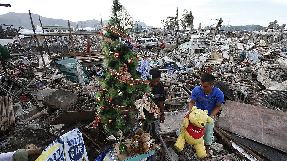 Жители Филиппин готовятся к Рождеству после нашествия тайфуна