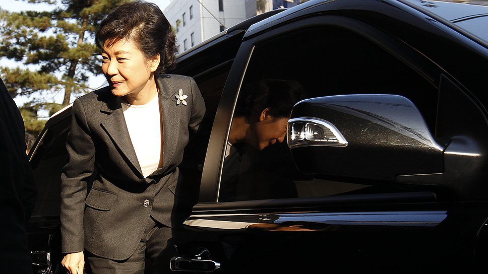 2012 год. Пак Кын Хе стала первой женщиной-президентом Южной Кореи