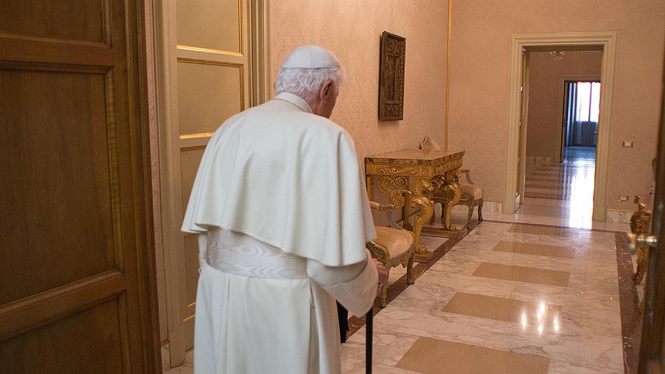 Впервые за 600 лет Папа Римский отрекся от престола. 11 февраля 2013 года появились сообщения о решении Бенедикта XVI покинуть Ватикан