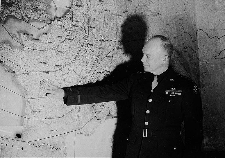 1944 год. Американский генерал Дуайт Эйзенхауэр назначен главнокомандующим Экспедиционными силами союзников, призванными открыть второй фронт против нацистской Германии в Нормандии