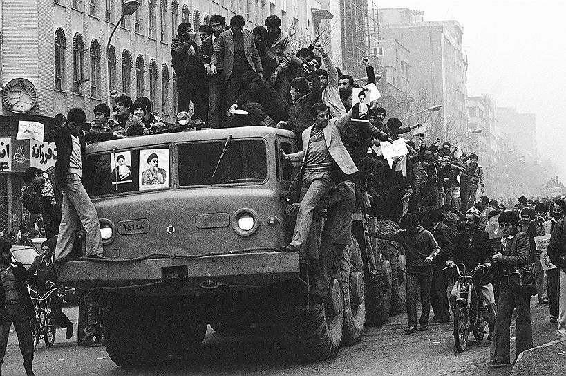 18 февраля 1978 года беспорядки вспыхнул и в городе Тебризе. В течение месяца волнения распространились на всю страну