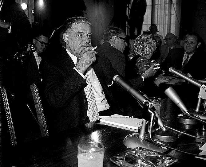 В 1963 году Джо Валачи (на фото) стал первым представителем мафии, который публично признал ее существование, а также предоставил подробную информацию о ее внутренней работе