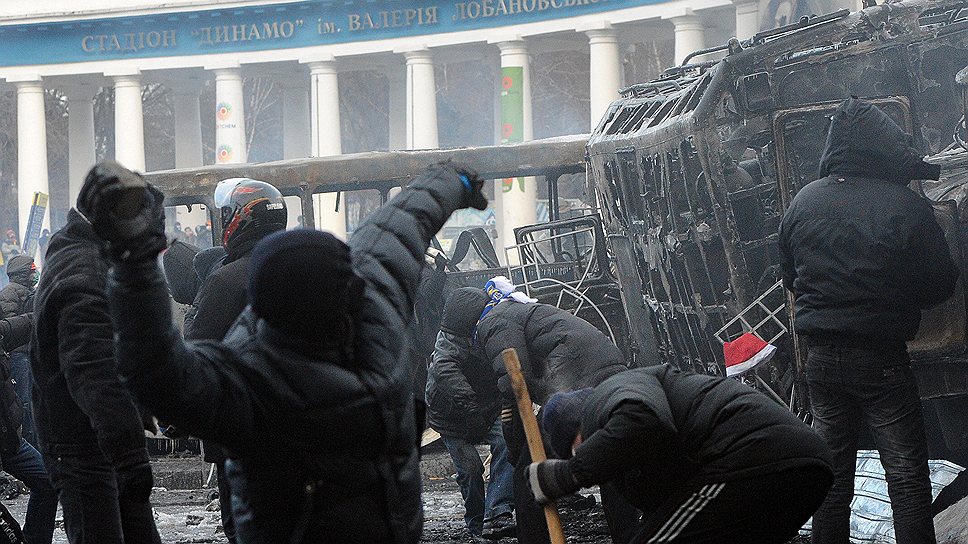 МВД Украины заявило, что действия протестующих нанесли ведомству ущерб в размере $400 тыс.
