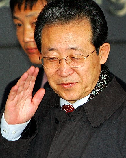2005 год. Замминистра иностранных дел Северной Кореи Ким Ке Гван объявил, что КНДР является ядерной державой