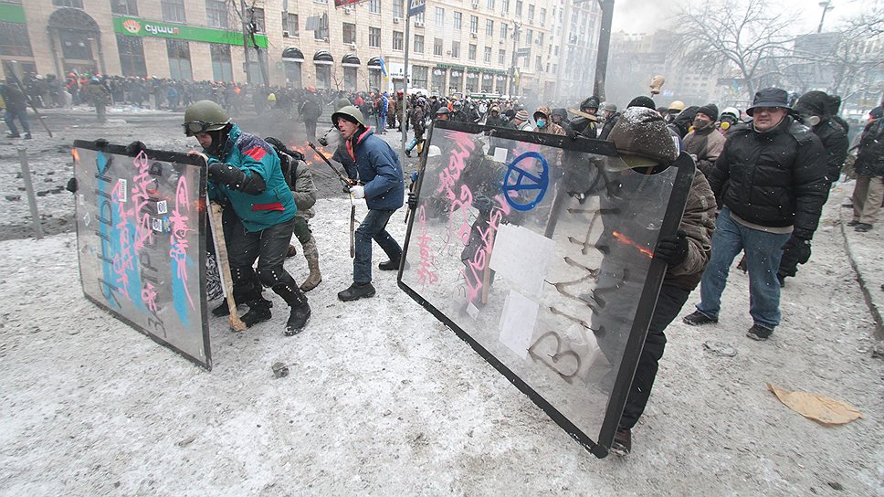 Протестующие готовят самодельные булавы и «коктейли Молотова» с опасными химическими веществами