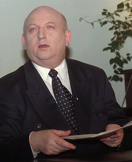 1996 год. Было принято решение, что премьер-министр Польши Юзеф Олексы не уйдет в отставку, несмотря на обвинения в шпионаже в пользу КГБ