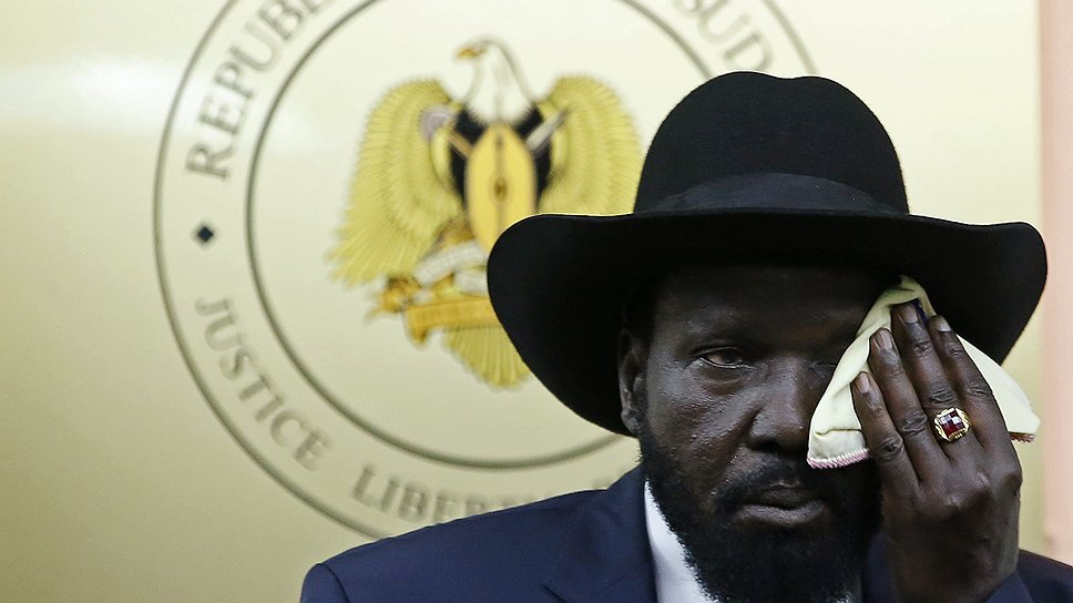 Президент Южного Судана Салва Киир принадлежит крупнейшей племенной группе Южного Судана динка. Он всегда находился под давлением  со стороны оппонентов, которые считают его президентом переходного периода