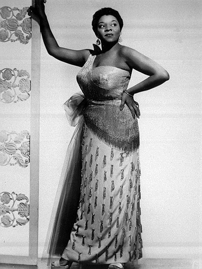 14 декабря 1963 года умерла певица Дина Вашингтон. Вскрытием было установлено, что к смерти привела передозировка препаратов секобарбитала и амитала 