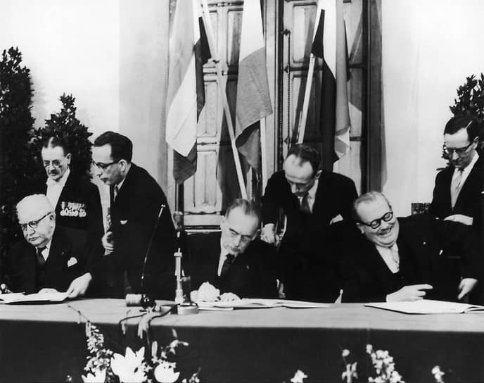 1958 год. Представители Бельгии, Нидерландов и Люксембурга подписали в Гааге договор о создании экономического союза — Бенилюкса