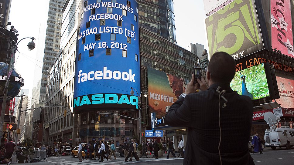 Акции Facebook были размещены на бирже в мае 2012 года. Тогда соцсеть оценили в $104 млрд