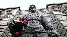 Бронзового солдата заменят памятником жертвам коммунизма