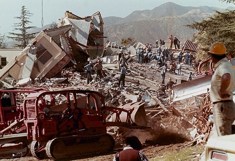 1971 год. Произошло землетрясение в долине Сан-Фернандо (Калифорния, США), магнитуда которого равнялась 6,5