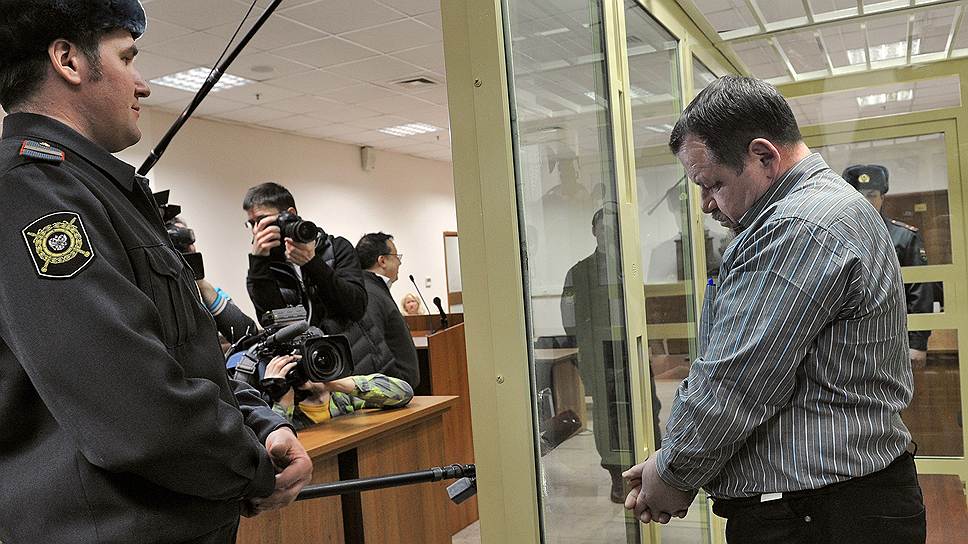 4 февраля. Авиадебошир Сергей Кабалов осужден на 3,5 года за попытку угона самолета