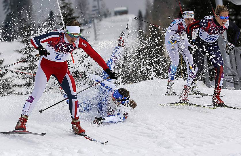 В 4-й олимпийский день было разыграно восемь комплектов наград
&lt;br>Норвежская лыжница Майкен Касперсен Фалла выиграла золотую медаль в спринте