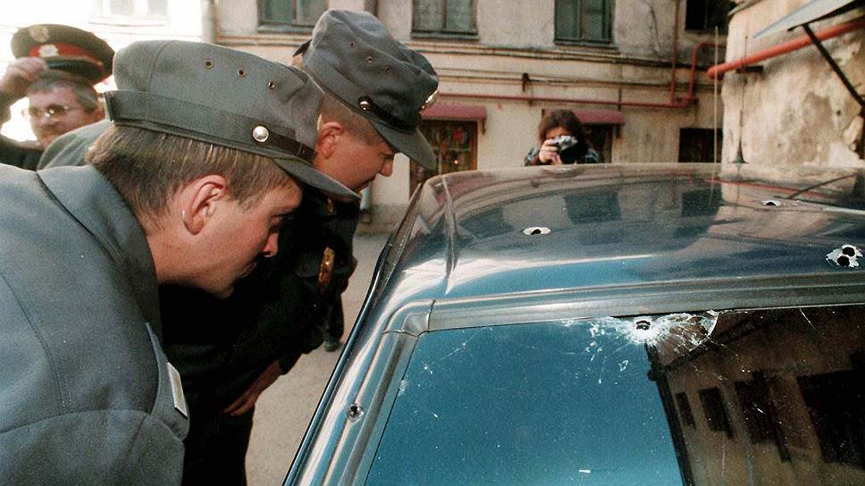 В сентябре 1997 года мэрия Санкт-Петербурга предложила $100 тыс. за помощь в розыске убийц вице-губернатора Михаила Маневича. Расследование преступления не завершено