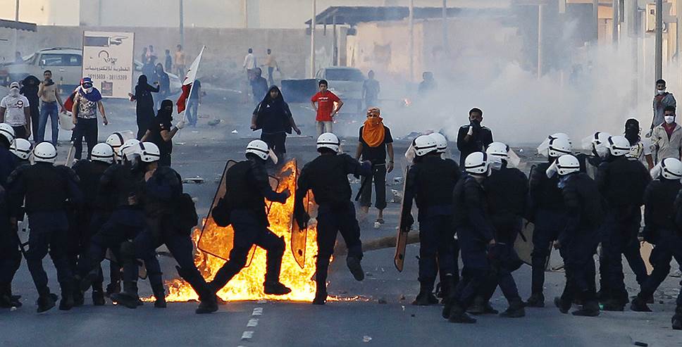 2011 год. Начало протестов в Бахрейне. События стали частью волнений, охвативших арабский мир в 2011 году. Протесты были в основном нацелены на достижение большей политической свободы и уважения прав человека. С тех пор эта дата называется День гнева