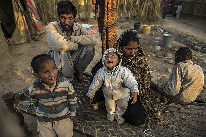 Семья трудовых мигрантов в Исламабаде, Пакистан