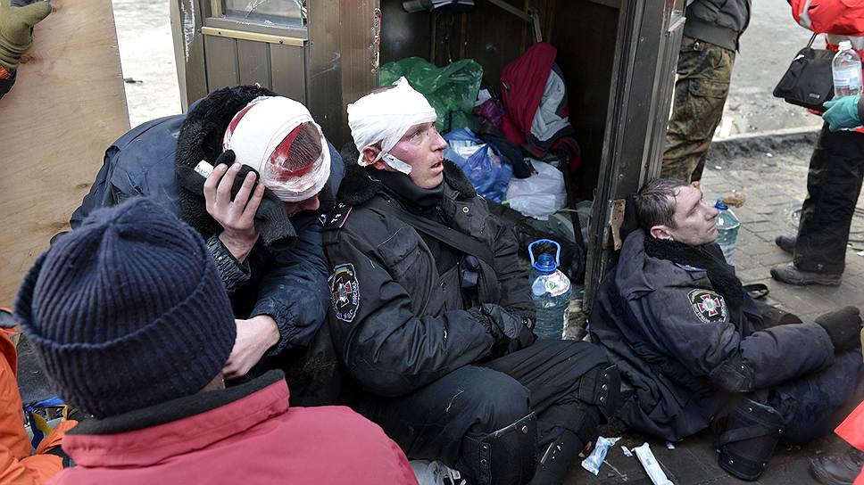 По информации СМИ со ссылкой на киевскую милицию, число погибших в результате беспорядков в Киеве возросло до пяти