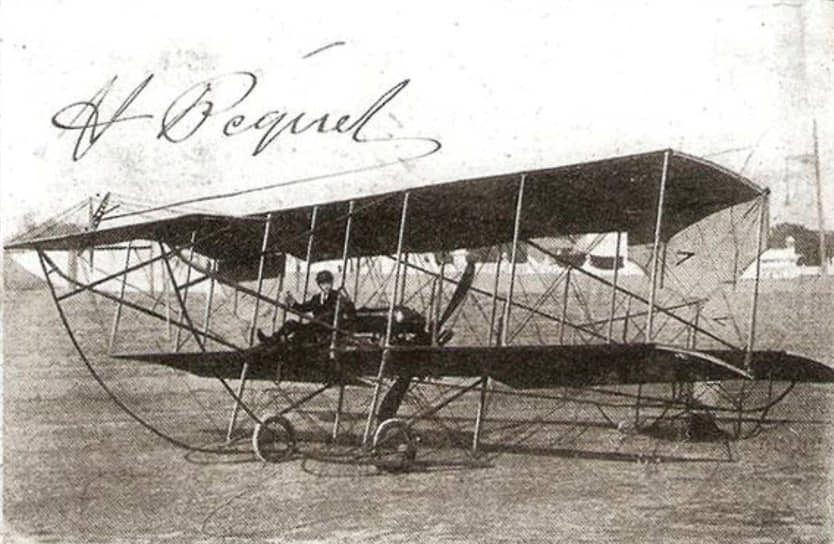 1911 год.  В Индии состоялся первый в истории почтовый авиарейс