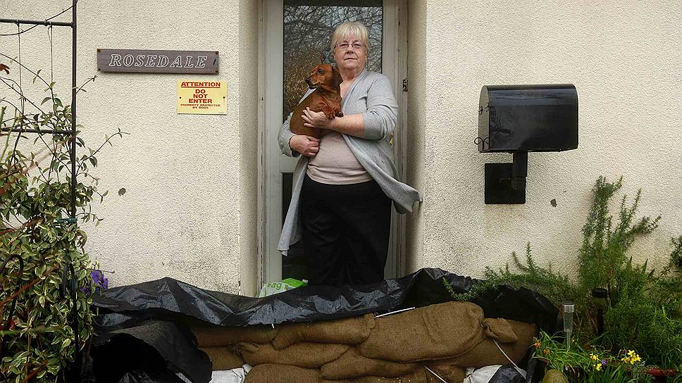 67-летняя домохозяйка Лесли Хоутон сначала спасла бы свою собаку 