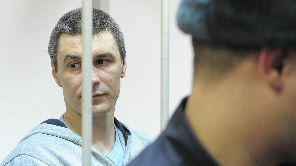Обвиняемый по делу о беспорядках на Болотной площади 6 мая 2012 года Сергей Кривов 