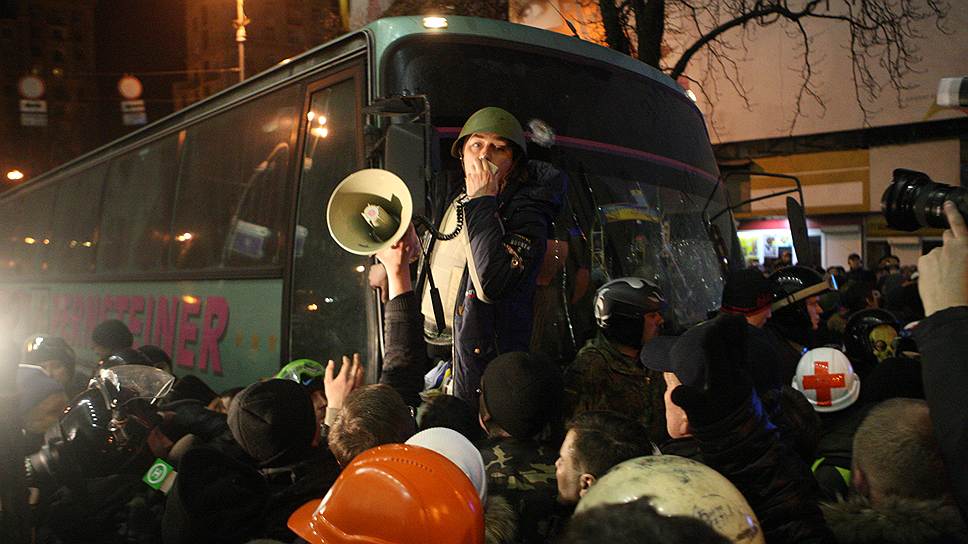 На Майдане остаются несколько тысяч человек 