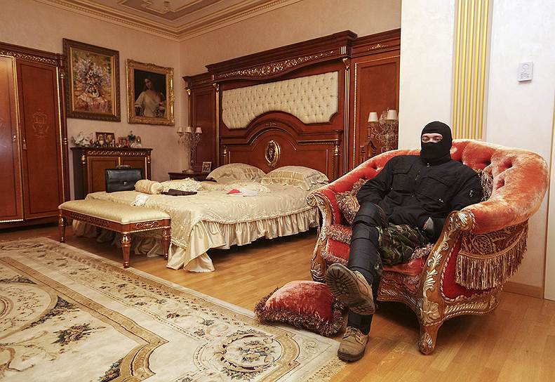 Одна из комнат в доме бывшего генпрокурора Украины Виктора Пшонки в селе Гореничи под Киевом