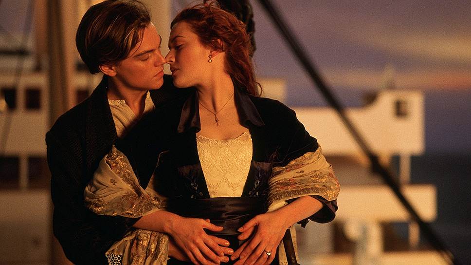 Фильм Джеймса Кэмерона «Титаник» (1997) был номинирован на «Оскар» в 14 номинациях, получив 11 из них. Несмотря на не слишком благожелательных критиков, фильм собрал в прокате более миллиарда долларов
