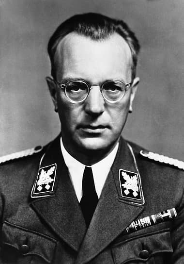 1938 год. Исполняющий обязанности президента Австрии Артур Зейсс-Инкварт подписал закон о присоединении страны к нацистской Германии