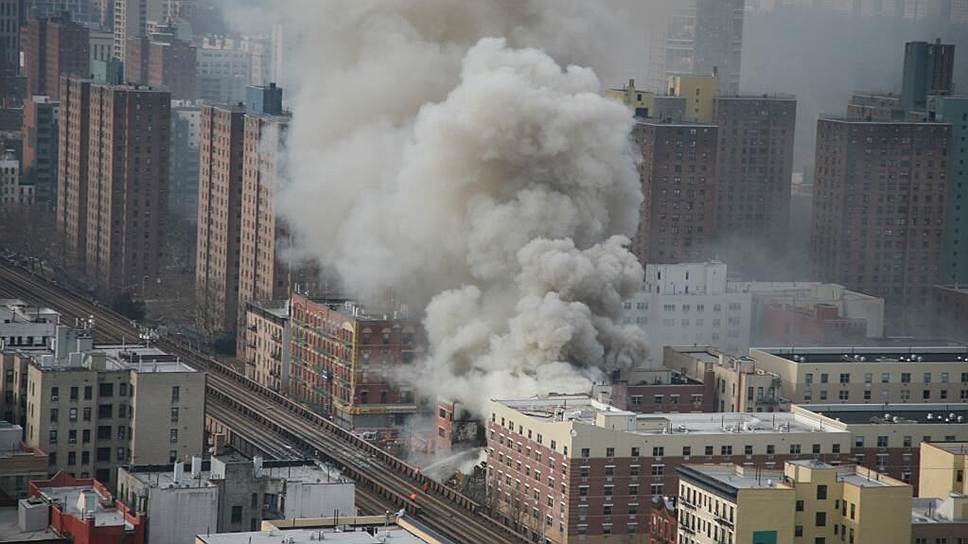 При взрыве в нью-йоркском районе Манхэттен погибли два человек, 17 — пострадали