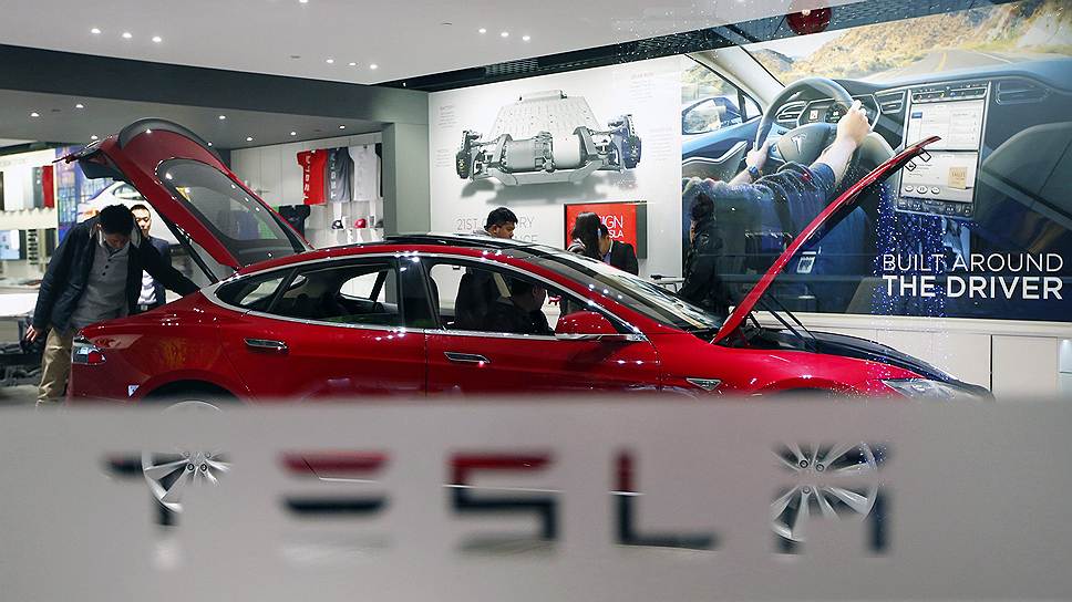 Почему Tesla запрещают продавать авто