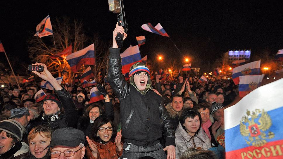 Митинг в Севастополе после референдума о статусе Крыма