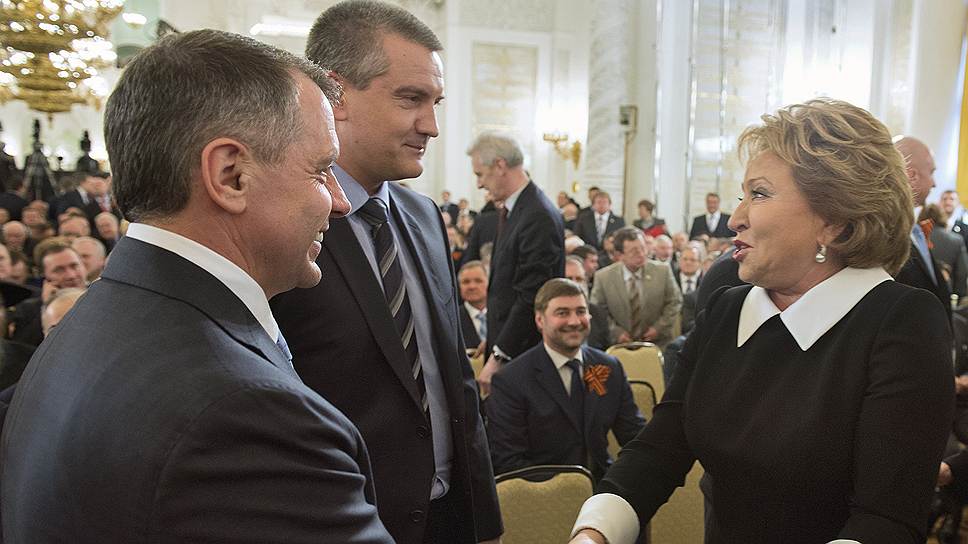 Как депутаты и сенаторы приветствовали Крым