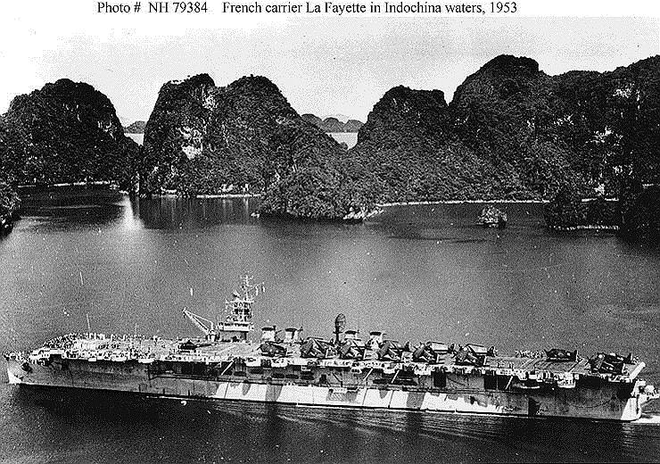 Легкий авианосец типа «Индепенденс» «Лафайет» (R96) состоял на вооружении у ВМФ США и Франции. «Лафайет» использовался при налетах на острова Тихого океана, Формозу (Тайвань), Рюкю, Индокитай, Гонконг, Японию. С 1953 года передан в аренду Франции, затем списан